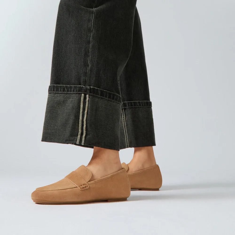 รองเท้าโลฟเฟอร์ ผู้หญิง รุ่น DELICATO SOFT SUEDE LOAFERS