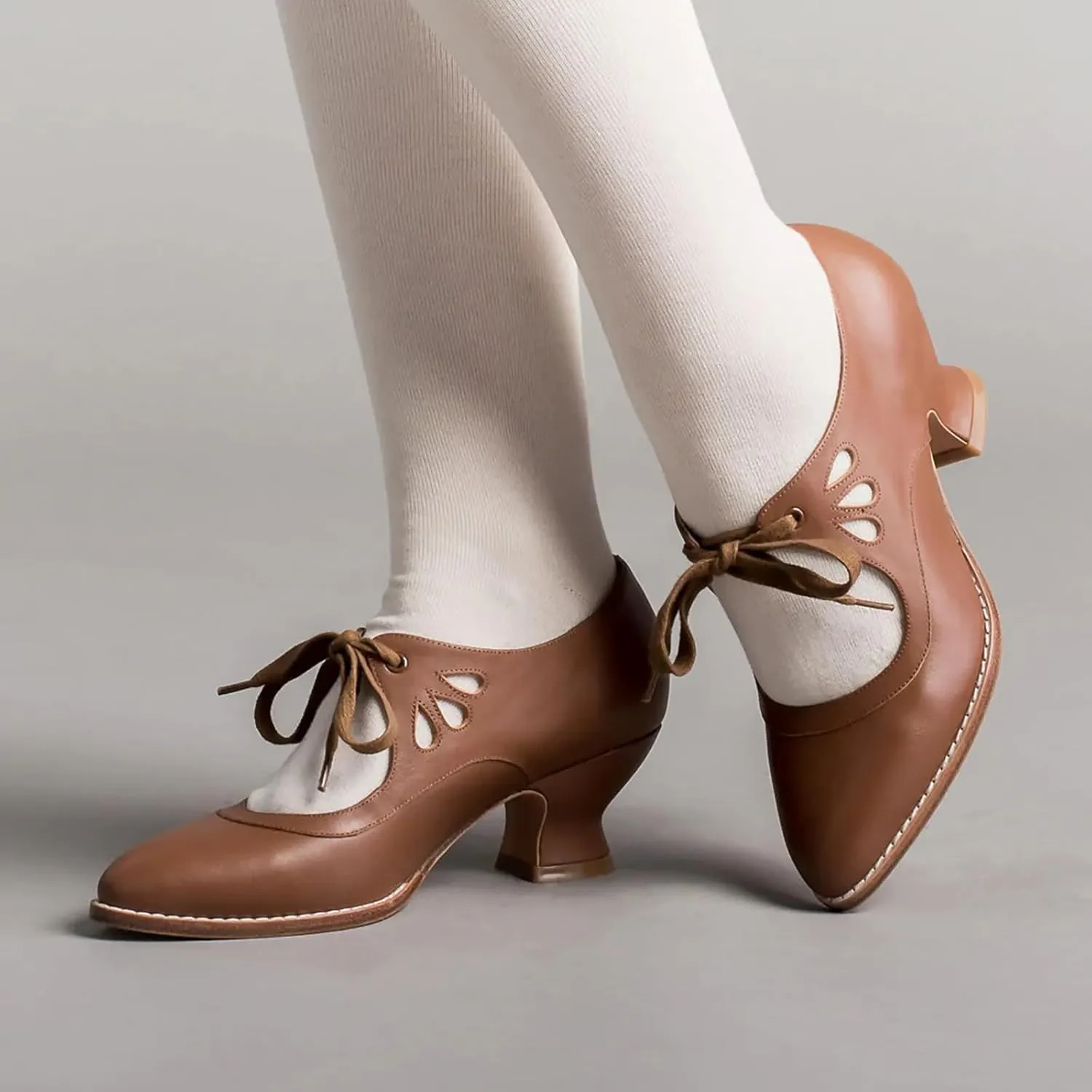 1920S Shoe for Women Vintage Mary Janes Lace Up Bridal Shoes Closed Toe Dress Shoe Chunky Heel Pumps Wedding Shoes