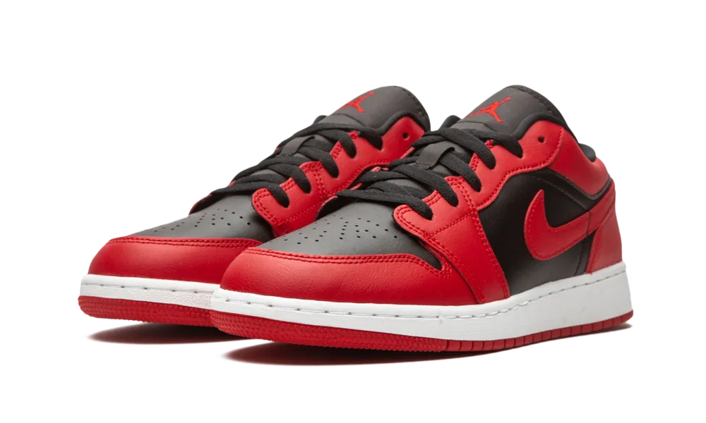 Air Jordan 1 Low Reverse Bred