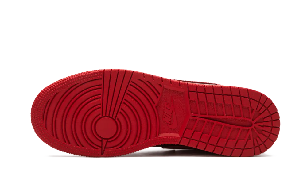 Air Jordan 1 Low Reverse Bred