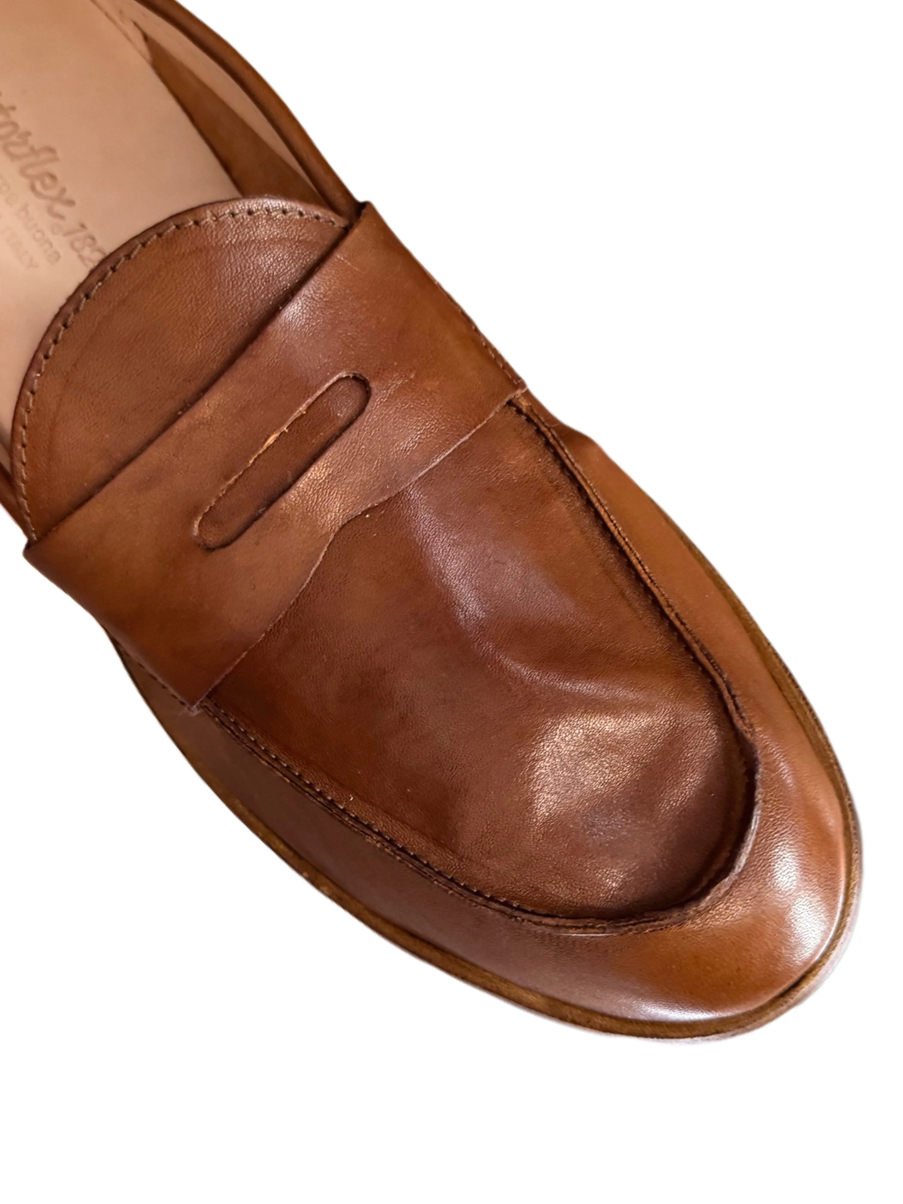 ASTORFLEX Dartflex Loafer in Hazelnut