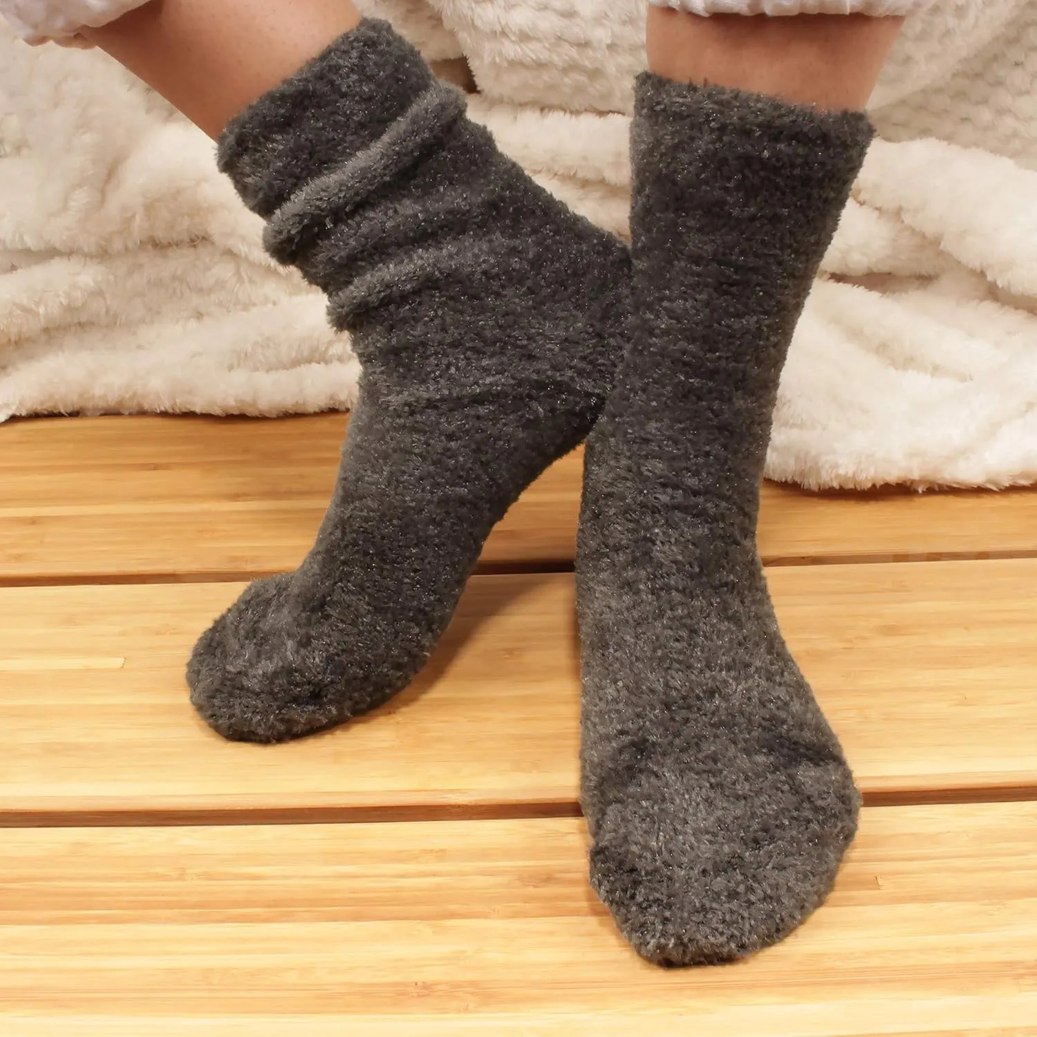 BambooMN Men's Super Comfy Soft Warm Fuzzy Socks - 4 Pair Value Packs