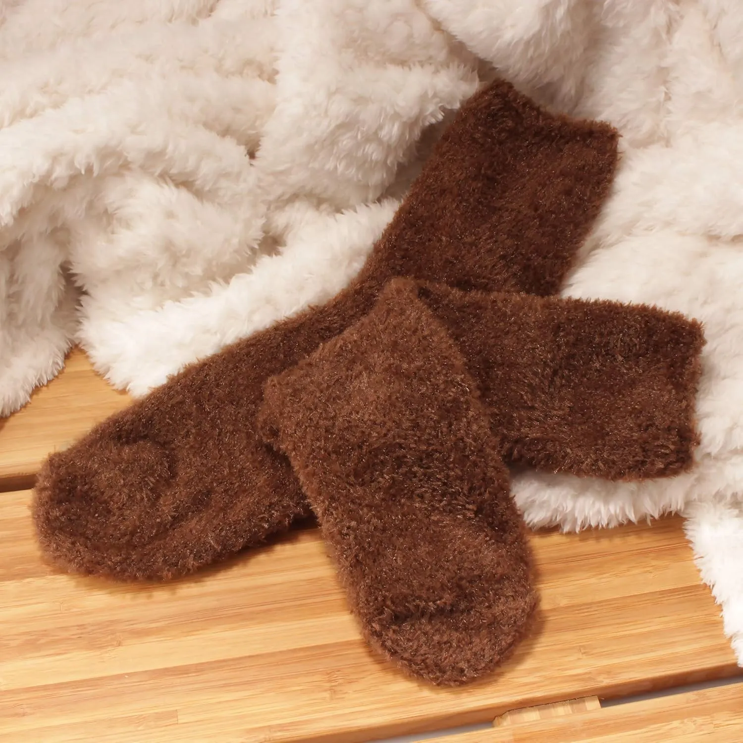 BambooMN Men's Super Comfy Soft Warm Fuzzy Socks - 4 Pair Value Packs
