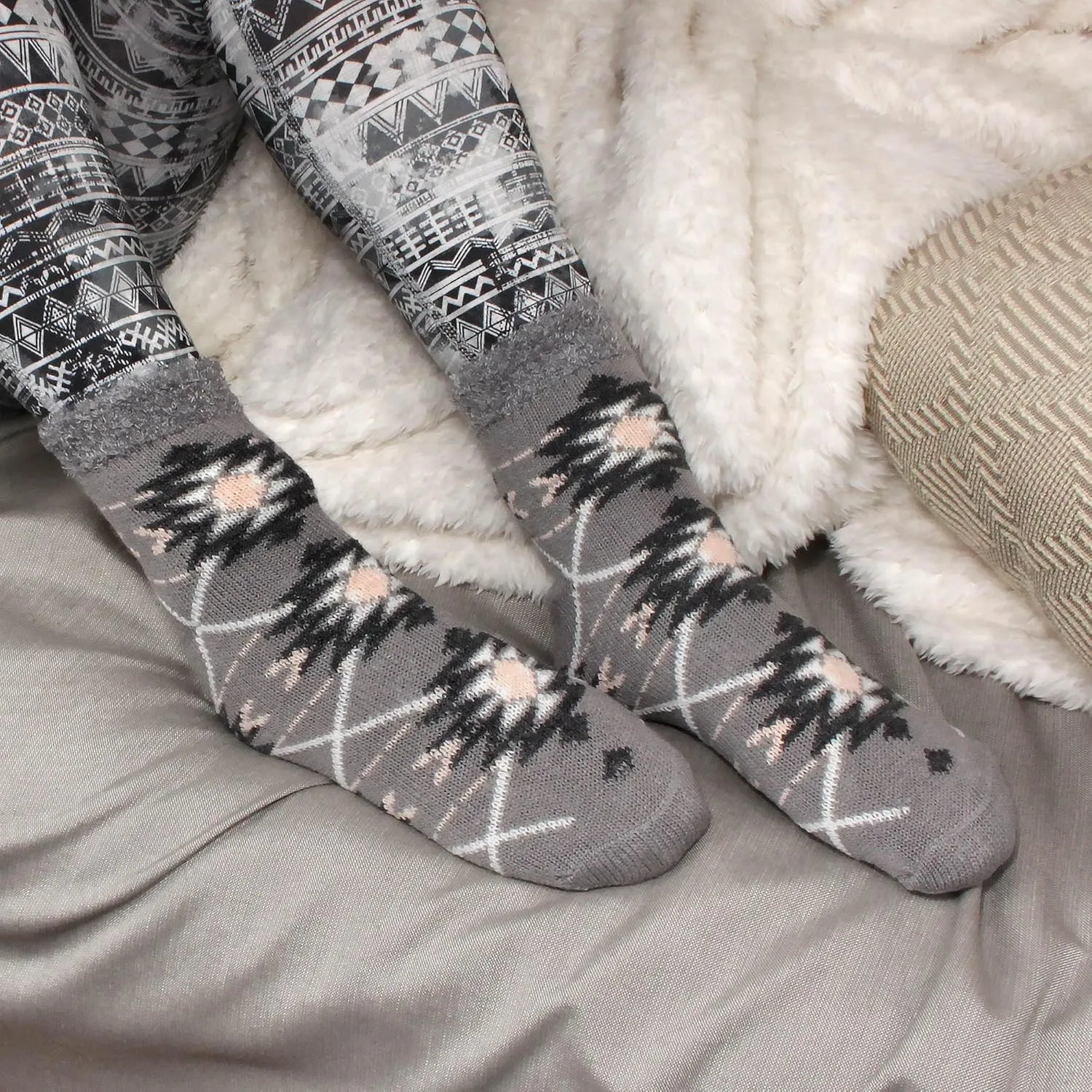 BambooMN Women's Thick Vintage Pattern Cabin Crew Socks