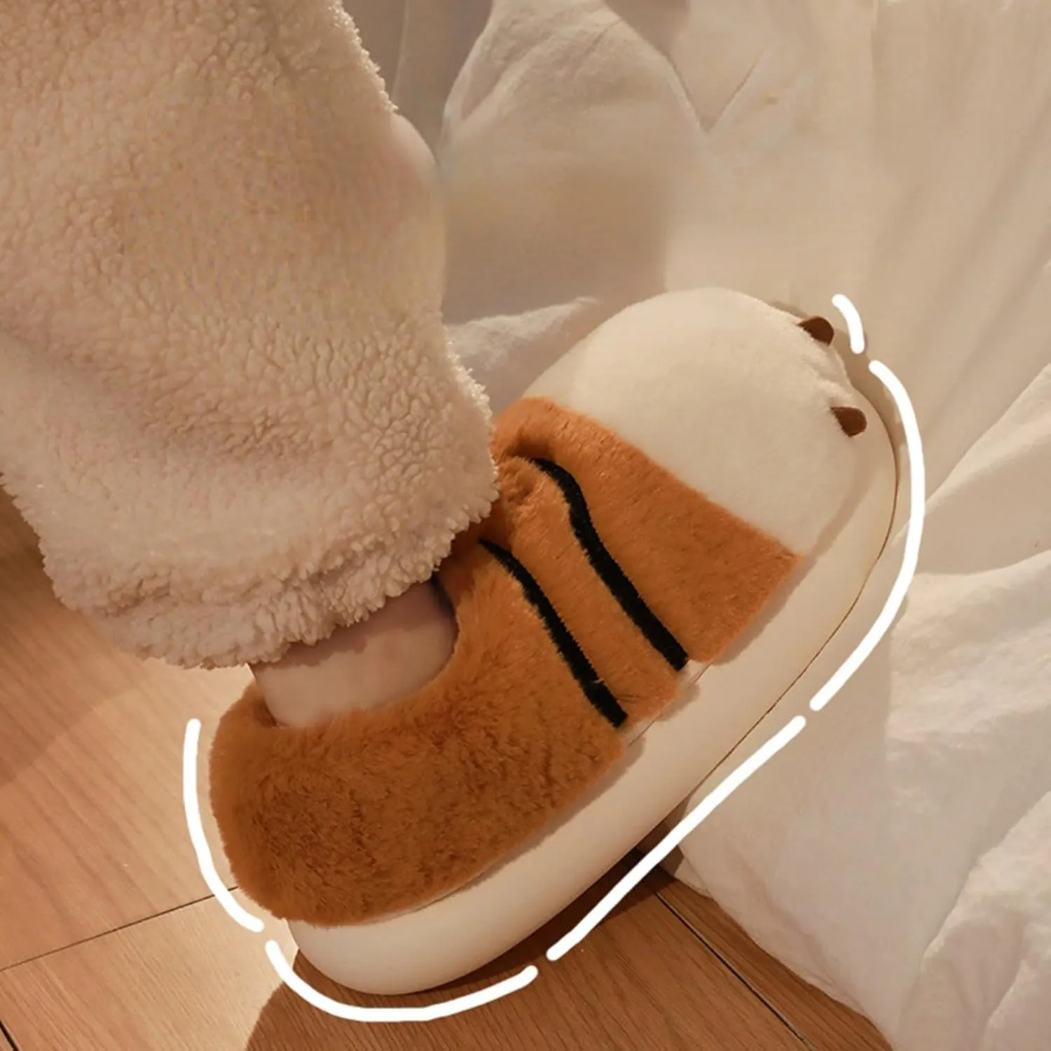 Cute Fluffy Slippers for Women Teen Girls Kawaii Animal Panda Fuzzy Furry Cozy Warm Soft Plush Fleece Comfy Home Slides Non-Slip