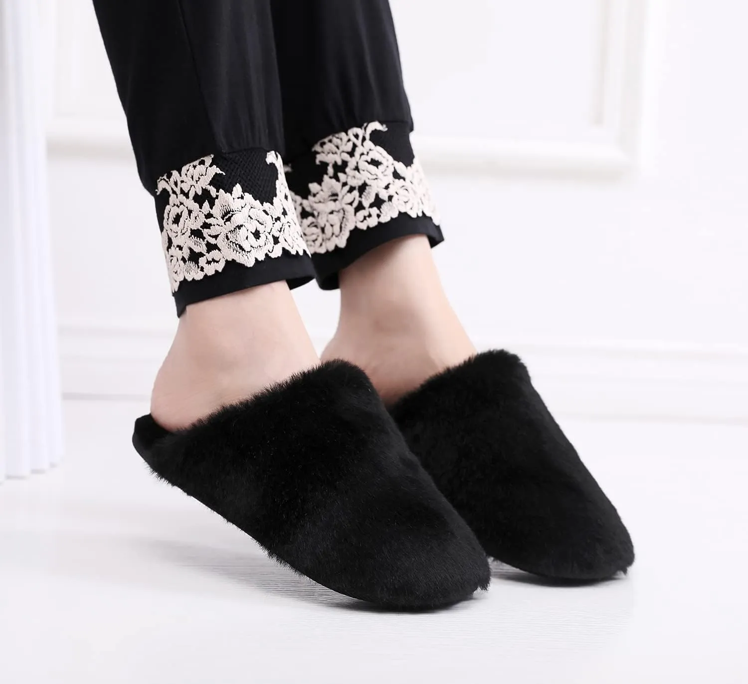 Densely Long-haired Lady’s Comfy Fuzzy Memory Foam Scuff Women’s Warm Plush Closed-Toe Comfortable Slippers