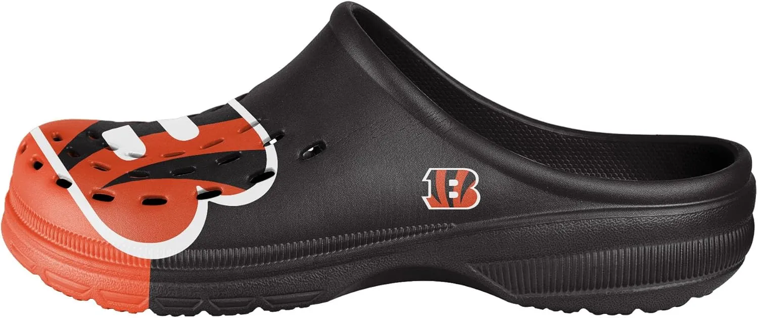 FOCO NFL Mens Big Splash Team Logo Solid Clogs Comfortable Water Slip on Shoes