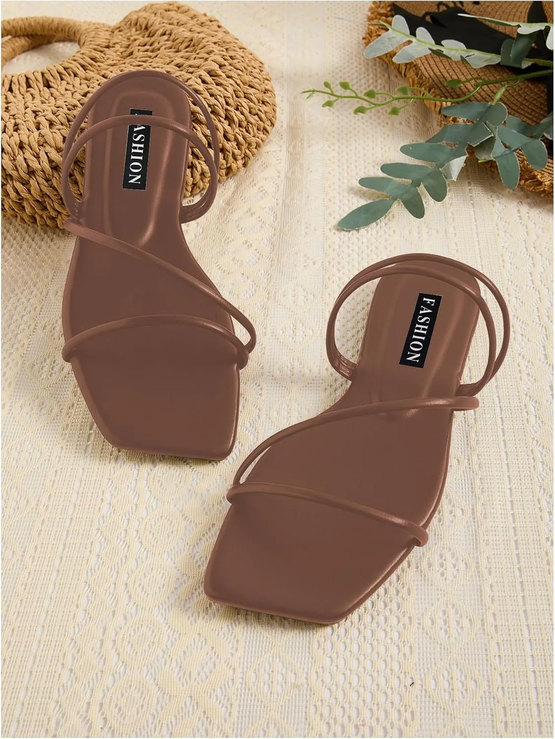 GORGLITTER Women's Strappy Sandals Criss Cross Strap Flat Sandals Open Toe Slides Shoes