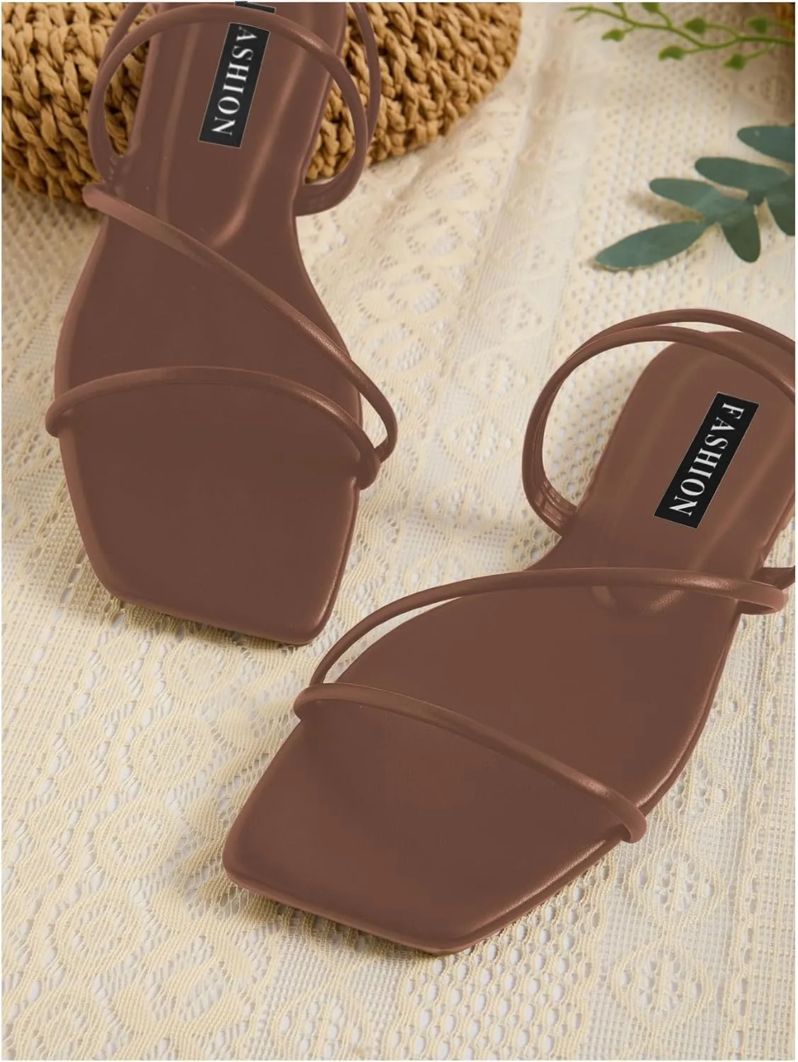 GORGLITTER Women's Strappy Sandals Criss Cross Strap Flat Sandals Open Toe Slides Shoes