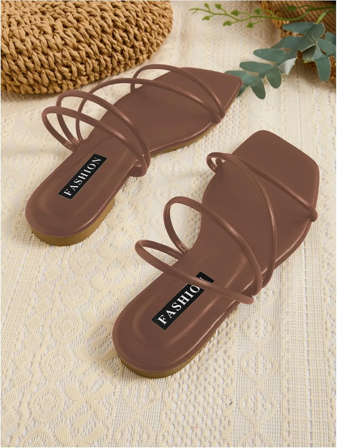 GORGLITTER Women's Strappy Sandals Criss Cross Strap Flat Sandals Open Toe Slides Shoes