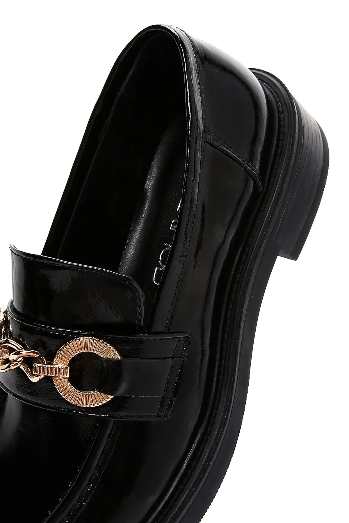 Kadın Siyah Rugan Deri Tokalı Klasik Loafer