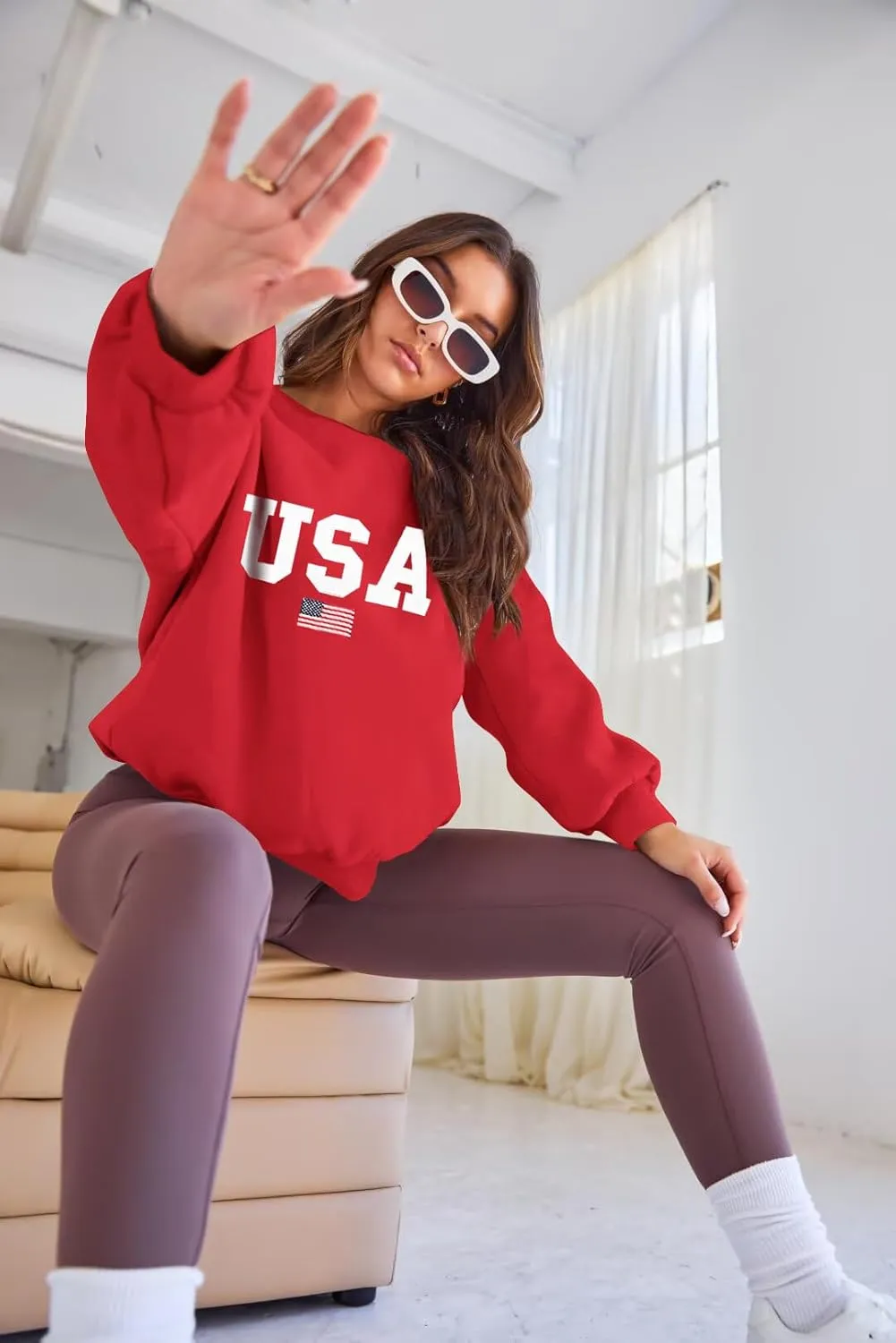 Lacozy Womens Oversized USA Sweatshirts American Flag Crewneck Sweater Long Sleeve Loose Fleece Tops 4th of July Outfits