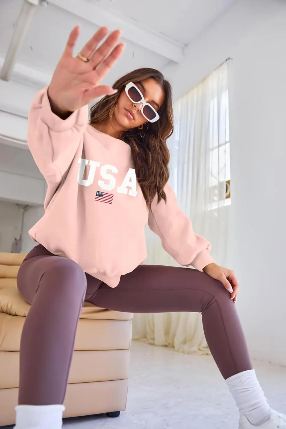 Lacozy Womens Oversized USA Sweatshirts American Flag Crewneck Sweater Long Sleeve Loose Fleece Tops 4th of July Outfits