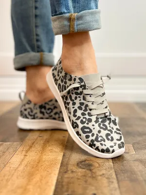 Mayo Lace Up Tennis Shoes in Light Grey