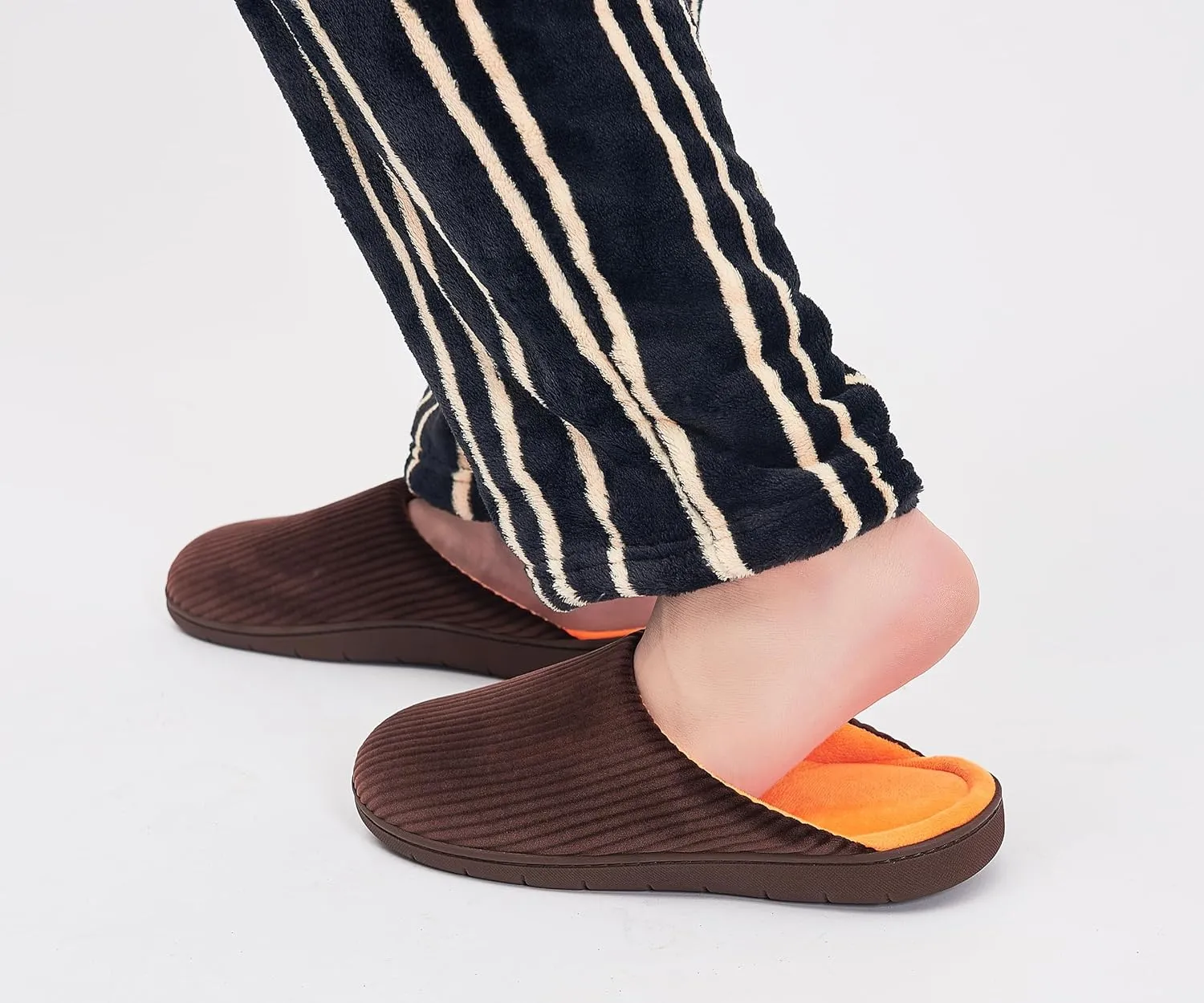 Men's Bedroom House Slippers, Comfy Two-Tone Clog Home Shoes for Men Indoor Outdoor Non-slip Sole, Cozy Mens Half Scuff Closed Toe for Winter
