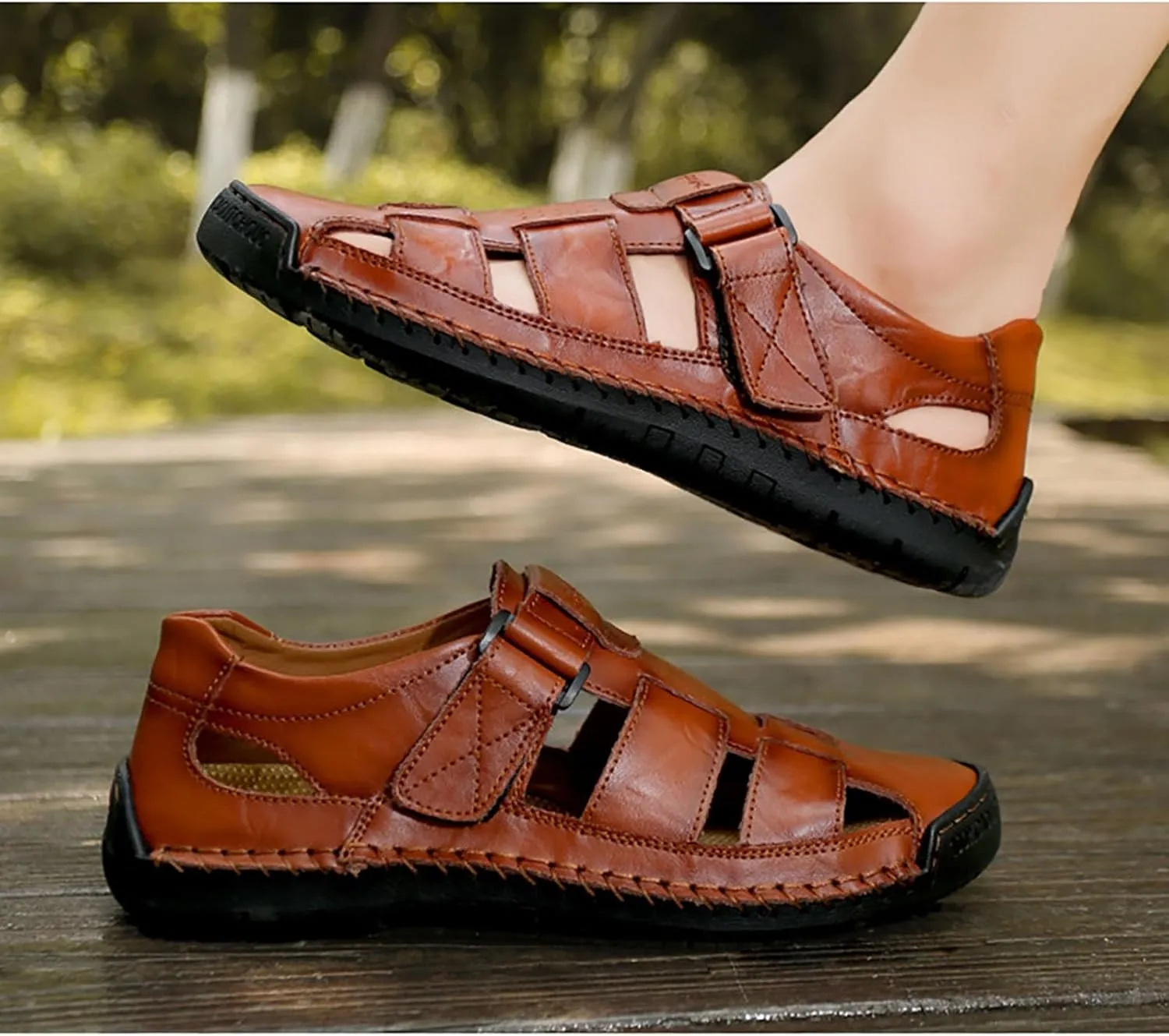 Men's Leather Hollow Out Hook Loop Flat Fisherman Sandals Closed Toe Head Soft Bottom Wading Sandals