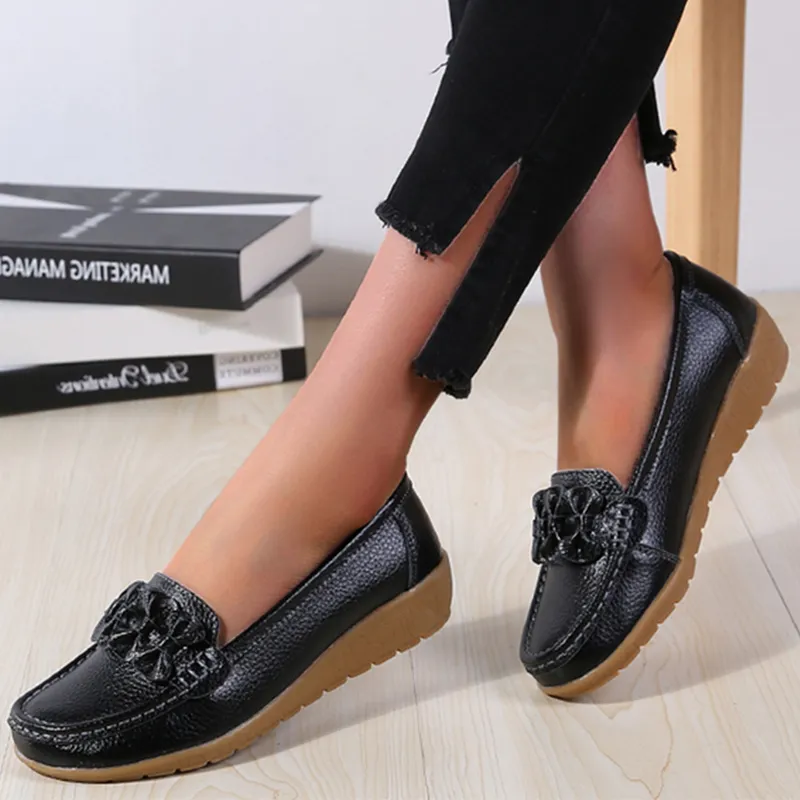 Nanccy Women Flat Soft Shoes