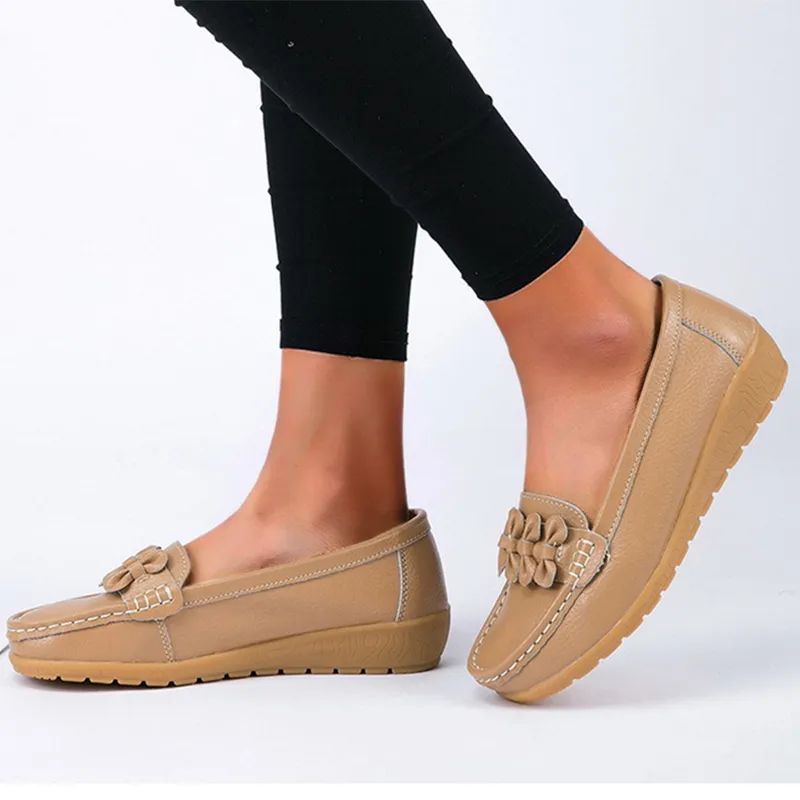 Nanccy Women Flat Soft Shoes