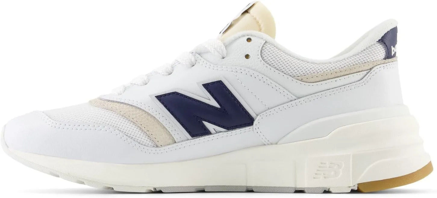 New Balance Men's Modern Sneaker