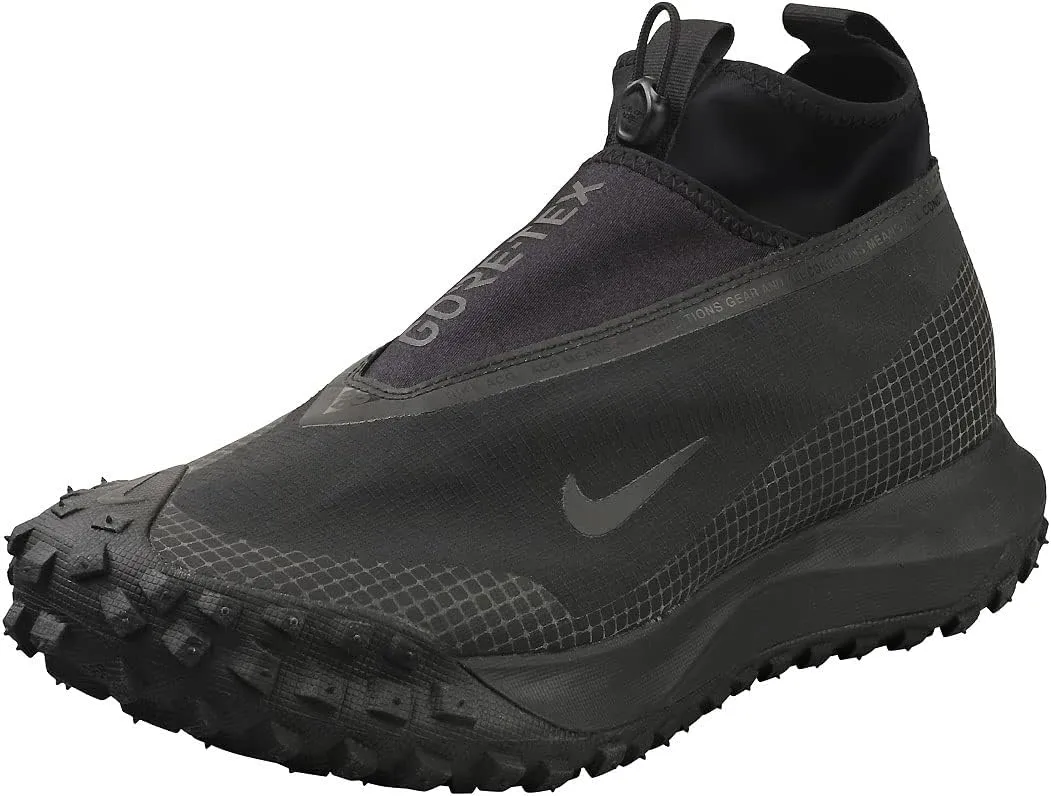 Nike mens Mountain Trainers