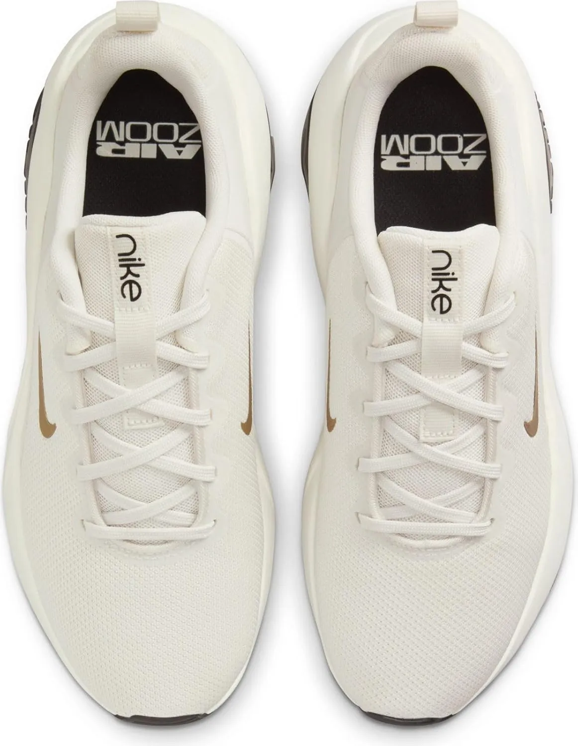 Nike Women's Bella 7 Sneaker