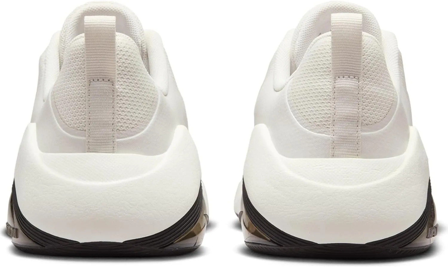 Nike Women's Bella 7 Sneaker