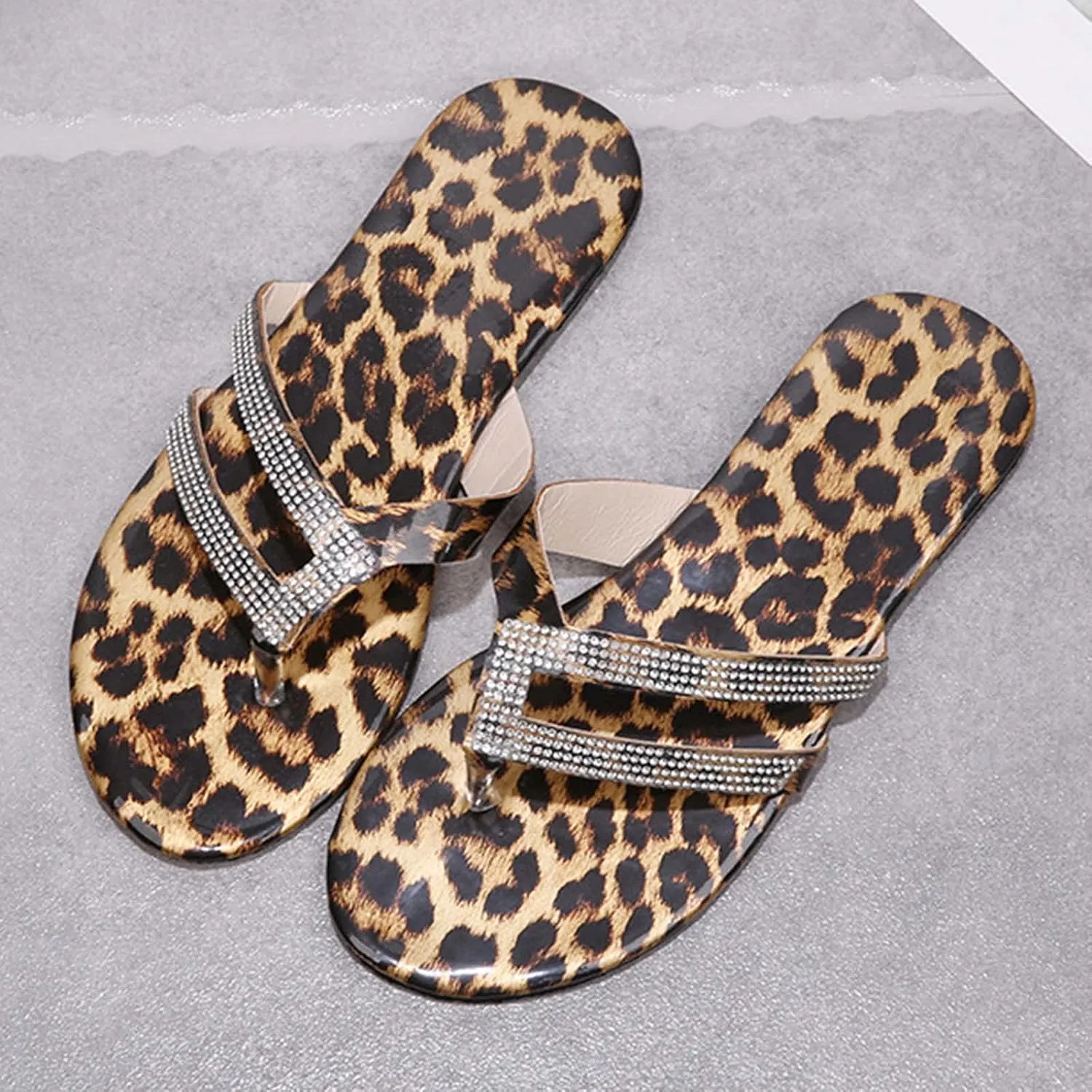 oiangi Leopard Sandals for Women,2021 Comfy Platform Sandal Shoes T-Strap Ladies Shoes Summer Beach Travel Flip Flops