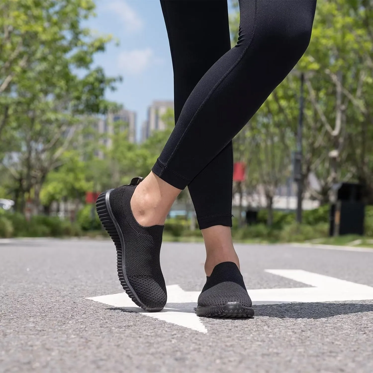 poemlady Walking Shoes Women Slip On Sneakers Knit Lightweight Comfortable Breathable Nurse Shoes for Work Travel