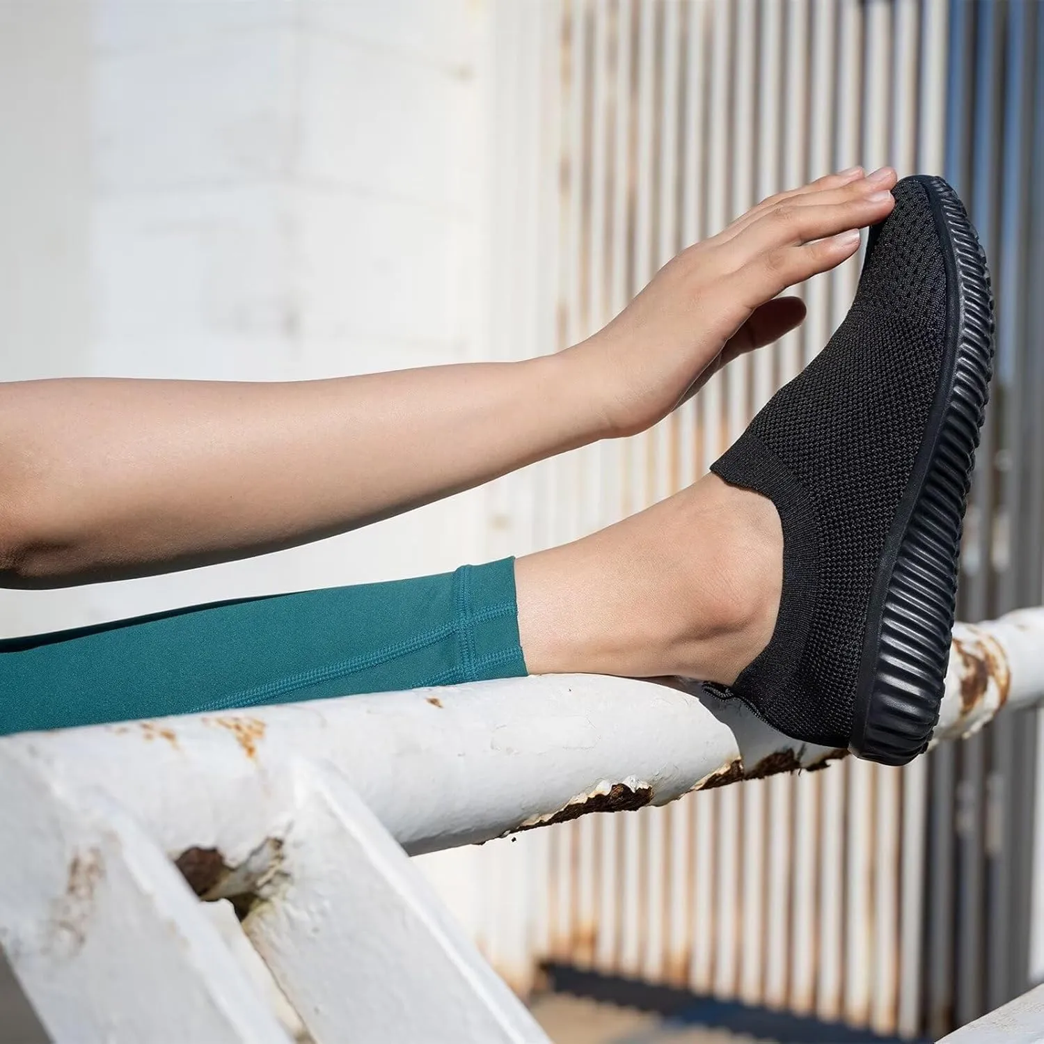 poemlady Walking Shoes Women Slip On Sneakers Knit Lightweight Comfortable Breathable Nurse Shoes for Work Travel