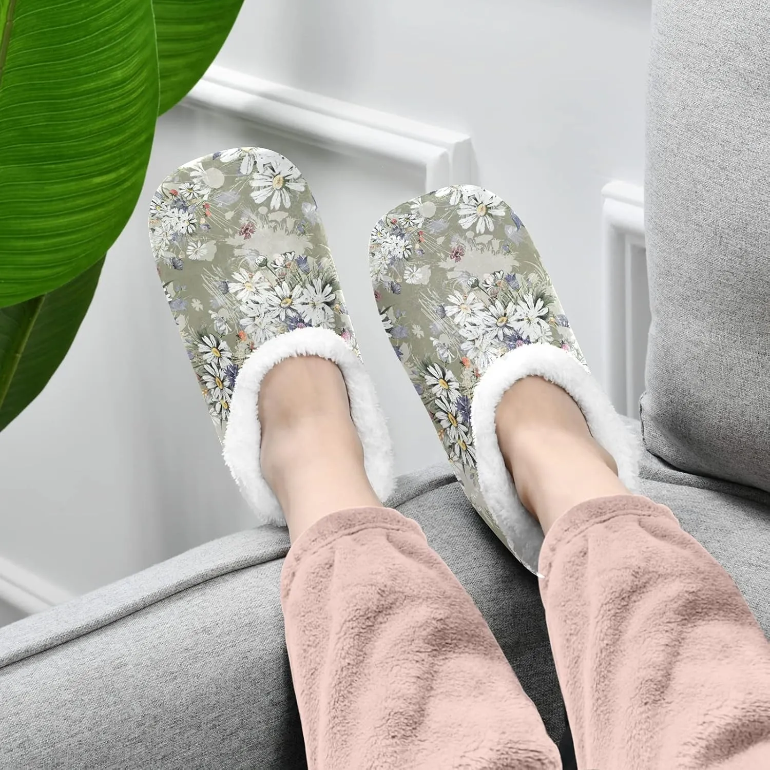 Poeticcity Unisex Fuzzy House Slippers, Warm Fur Lining Shoes, Non-Slip Memory Foam Slippers M-XXL