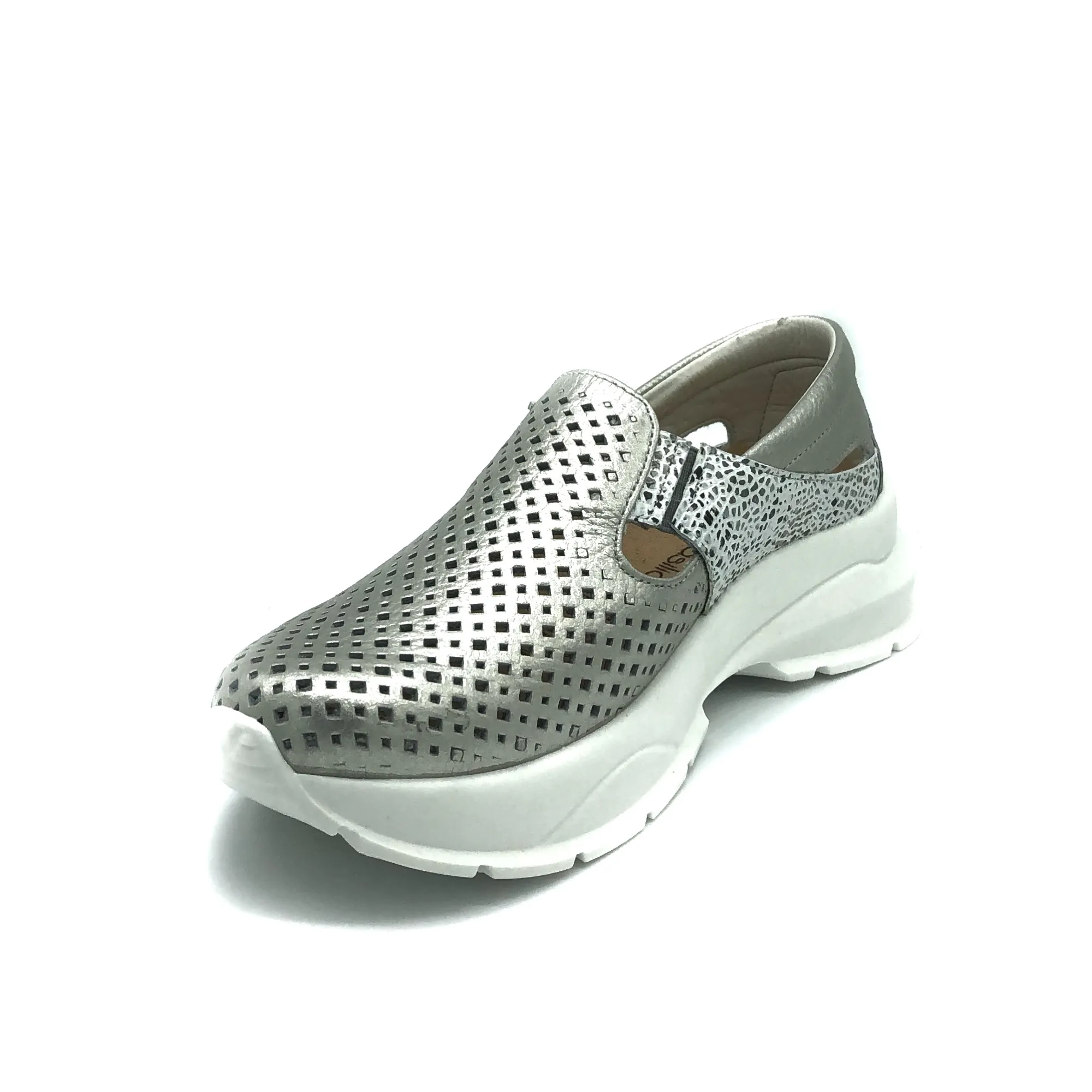 "Runa" Slip-On Leather Shoes