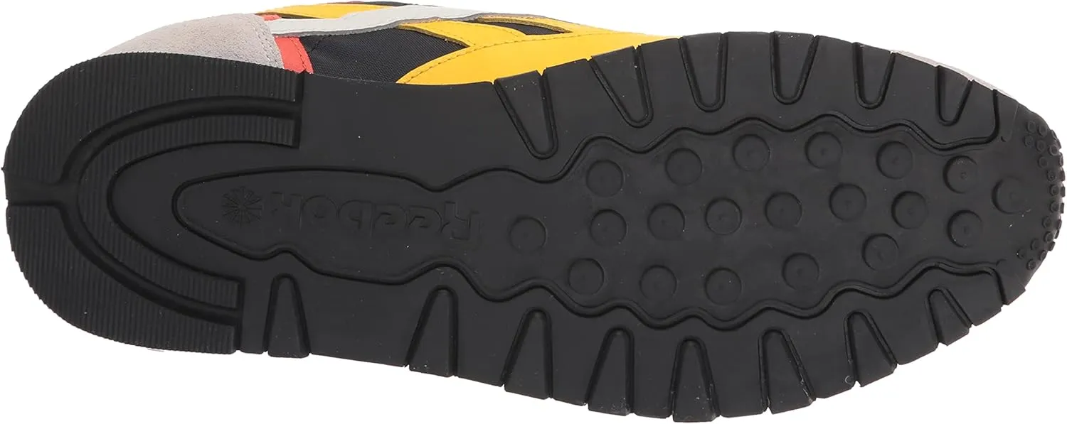 Reebok Unisex-Adult Classic Leather Sneaker