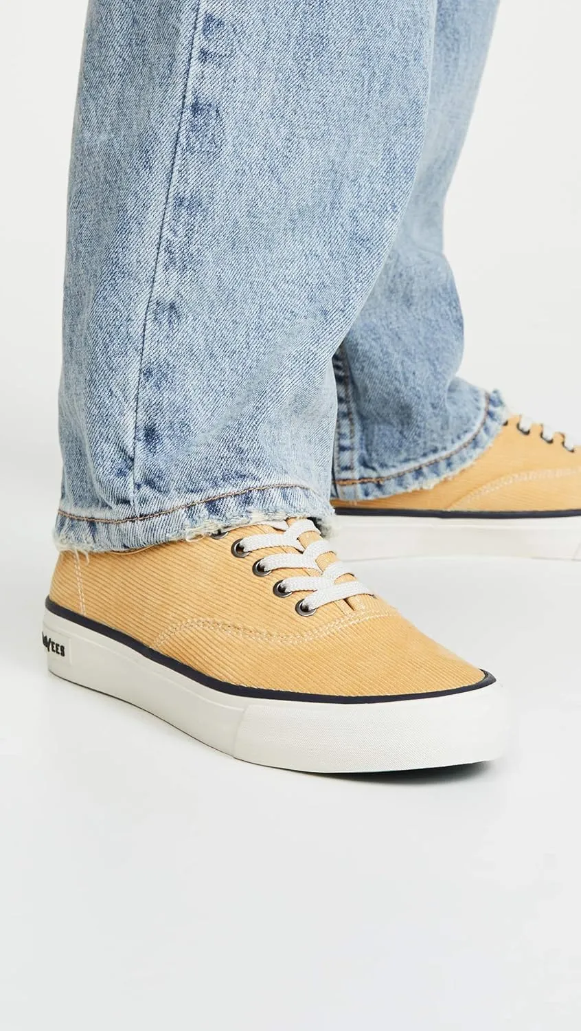 SEAVEES Women's Legend Sneaker Cordies