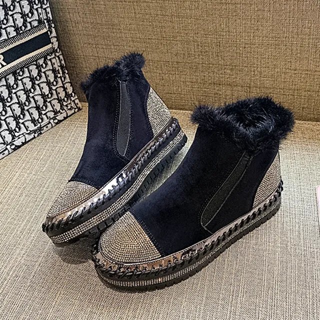 Sleek and supportive orthopedic footwear