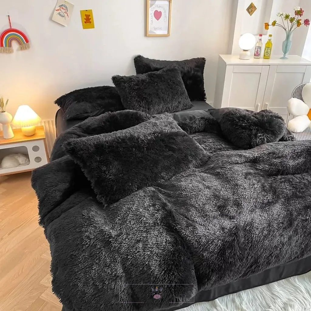 Soft Black Faux Fur Bedding Set