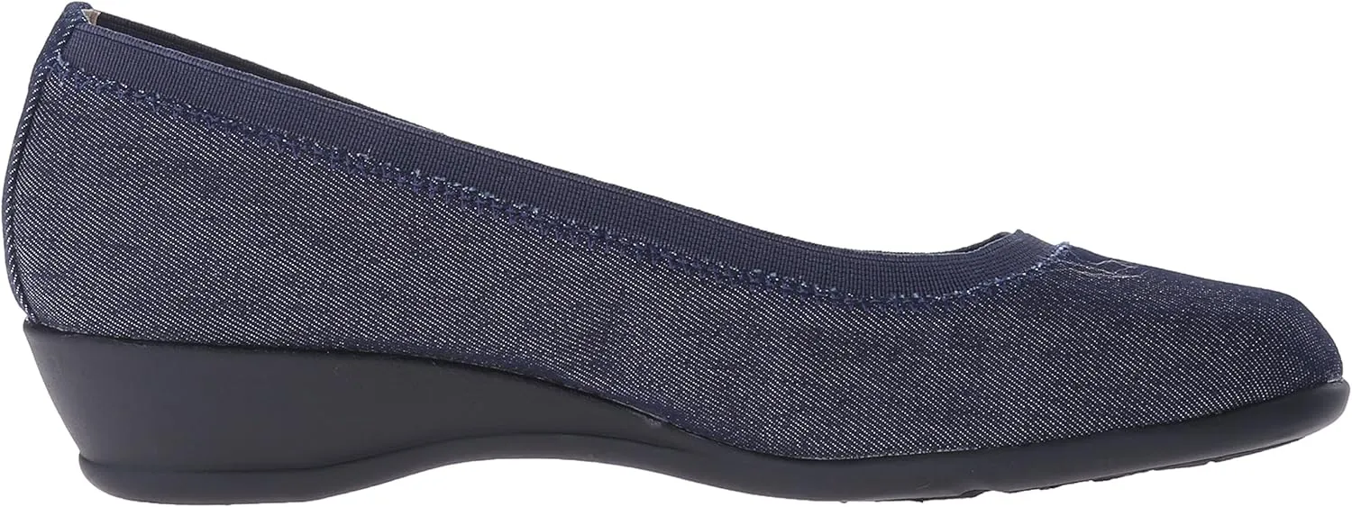 Soft Style by Hush Puppies Women's Rogan Flat