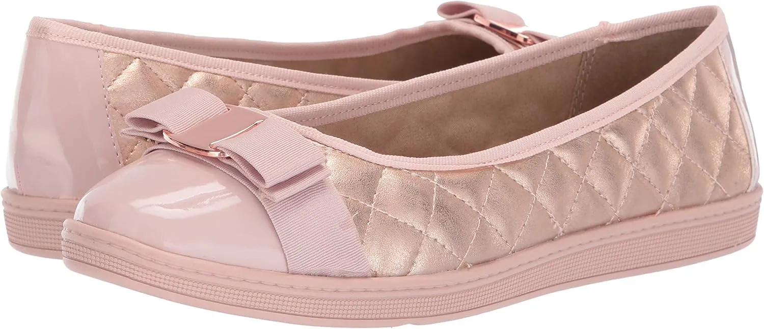Soft Style Women's Faeth Ballet Flat