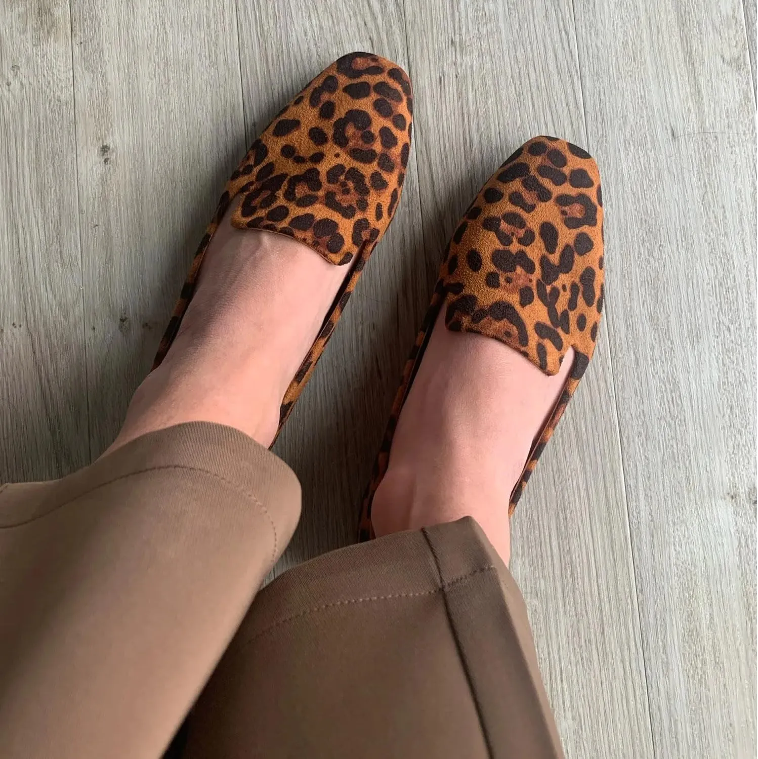 Suede Loafers for Women Flat Shoes Slip On Casual Shoes Comfortable Soft