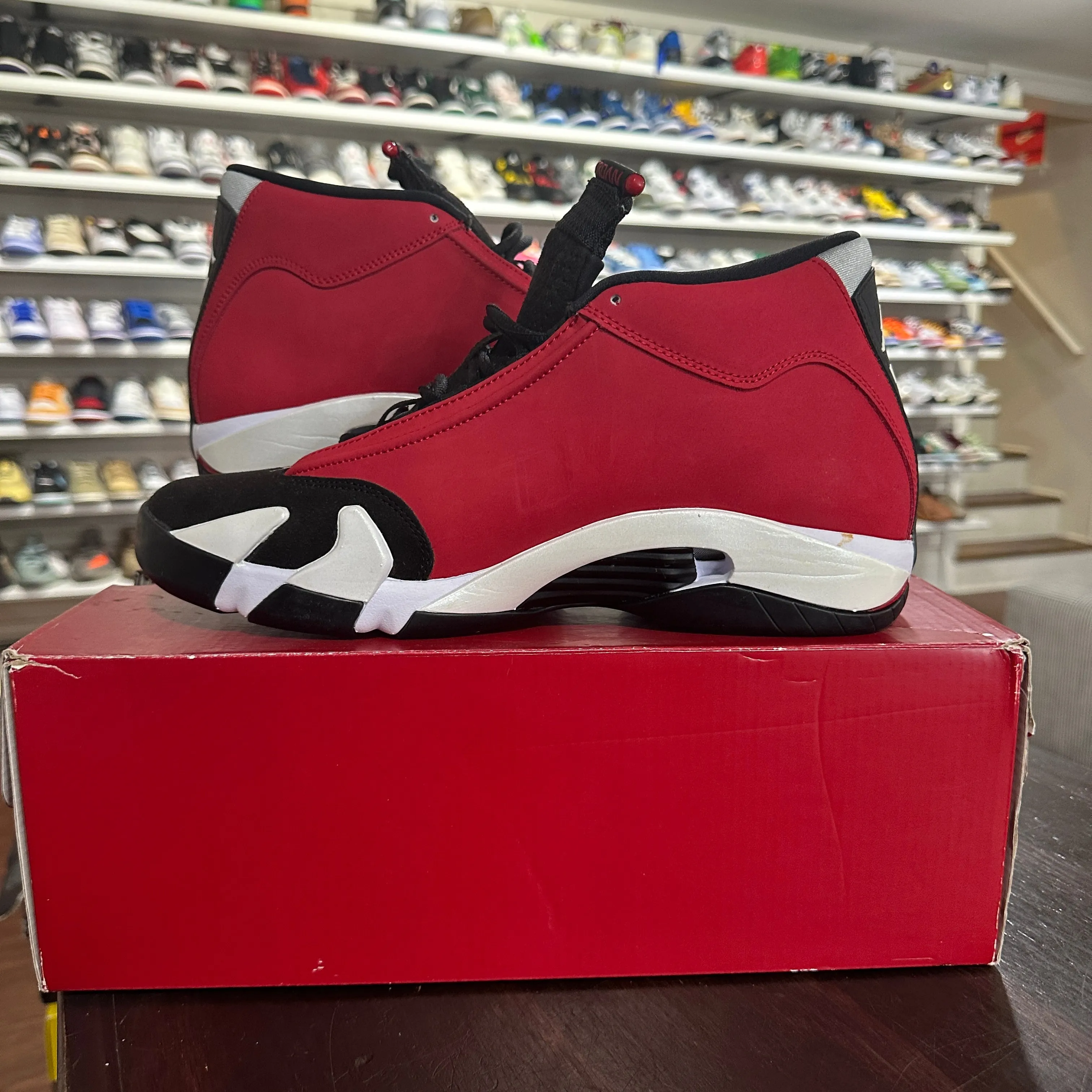 *USED* Jordan 14 Gym Red Toro (Size 11)