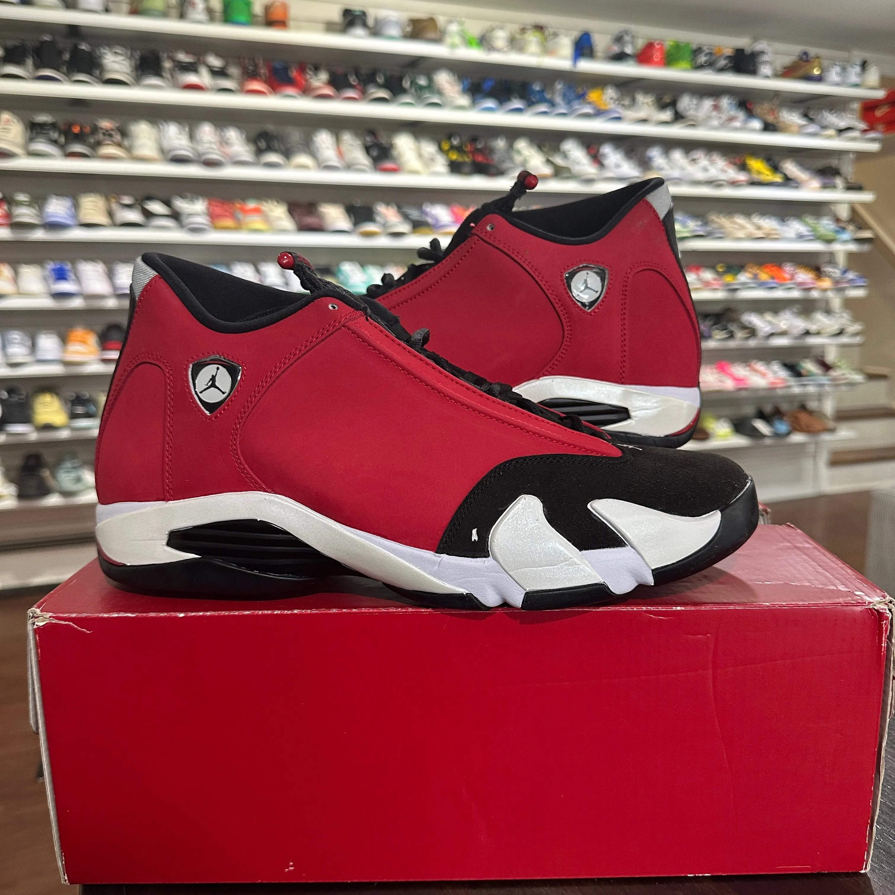 *USED* Jordan 14 Gym Red Toro (Size 11)