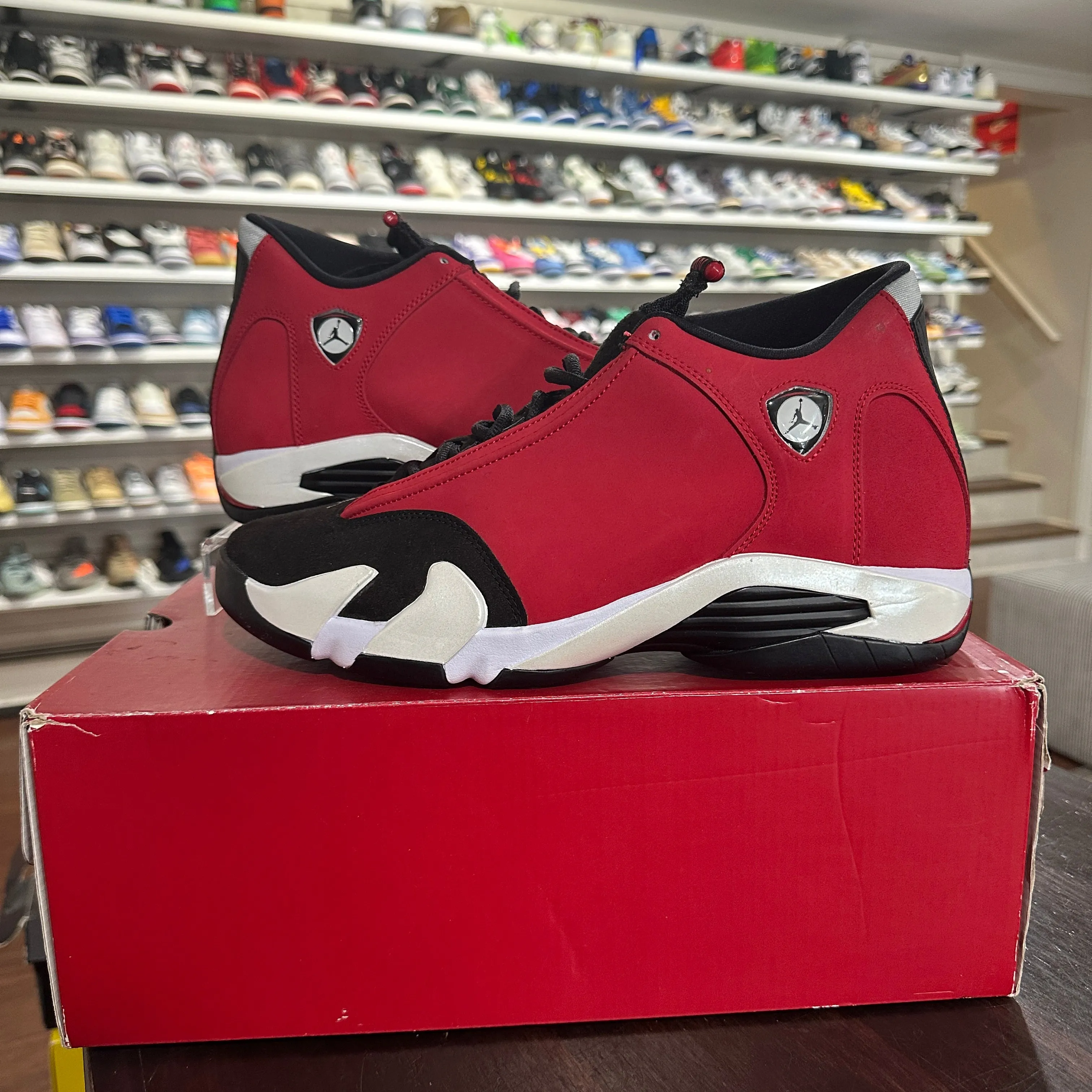 *USED* Jordan 14 Gym Red Toro (Size 11)