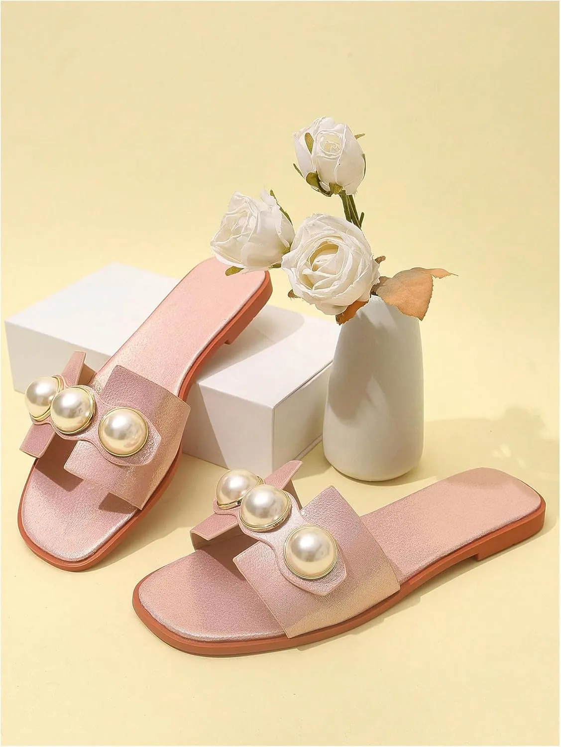 Verdusa Women's Flat Sandals Pearl Sandals Square Toe Summer Slip On Flat Shoes