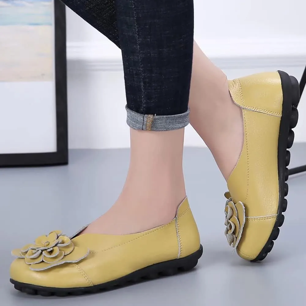 WERWAES Casual Leather Loafers Shoes for Womens Slim Lightweight Soft Sole Flat Moccasins Shoes with Flowers Cowhide Round Toe Slip on Womens Loafer Indoor Outdoor Walking Womens Shoes